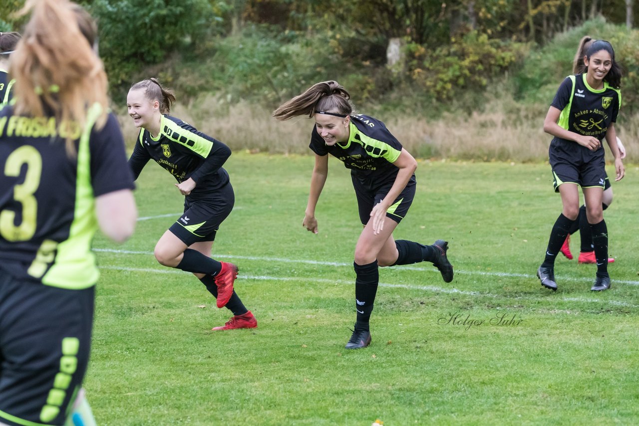 Bild 136 - B-Juniorinnen SG Mittelholstein - SV Frisia 03 Risum-Lindholm : Ergebnis: 1:12